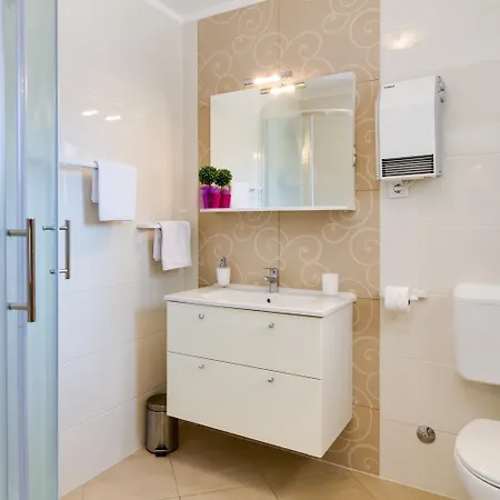 Agneza Holiday home Krnica